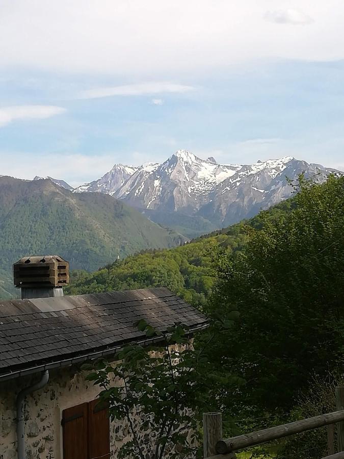 Willa Le Lauriolle Bilheres en Ossau Zewnętrze zdjęcie